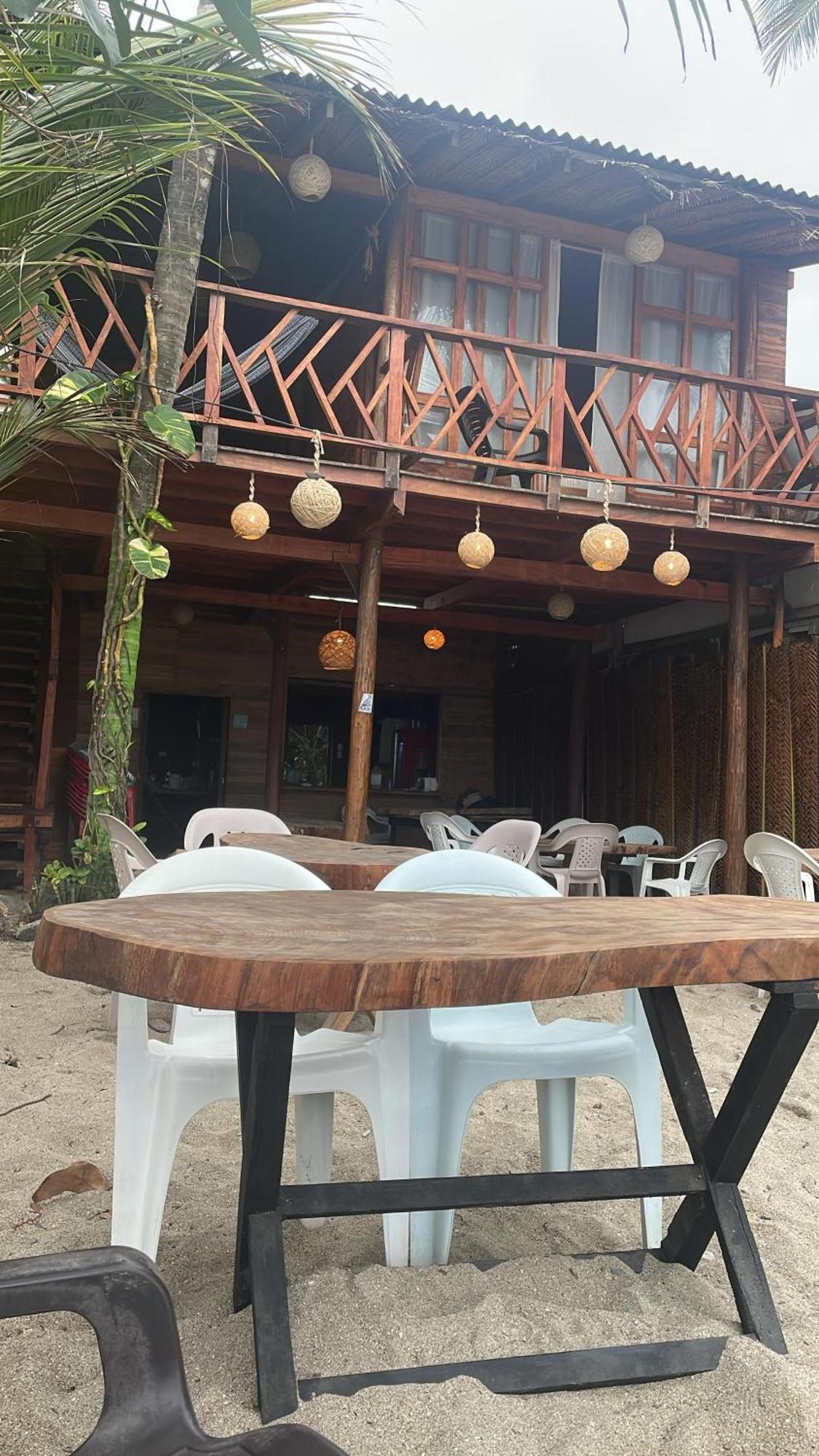 Puerto Manglar Hostal Guachaca Exterior photo