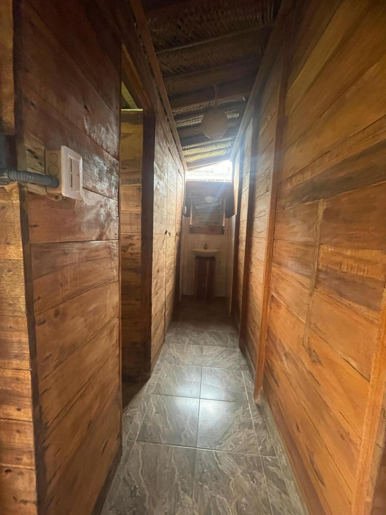 Puerto Manglar Hostal Guachaca Exterior photo